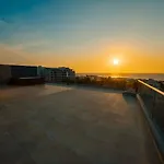 Loft Moderno, Vista Al Mar