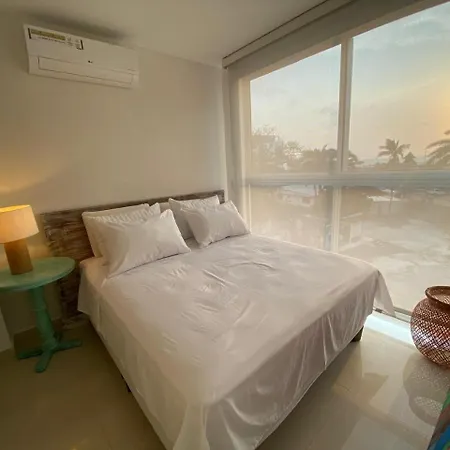 Loft Moderno, Vista Al Mar *